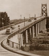 Iowa-Illinois Memorial Bridge